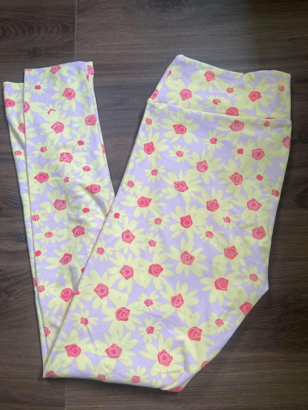 LuLaRoe Tall and Curvy Floral Leggings in Lavender, Yellow & Pink